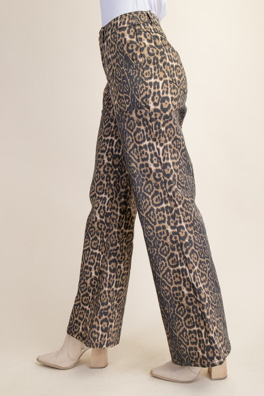 Woman's Leopard Print Flare Jeans