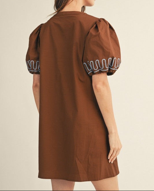Woman's Puff Sleeves Embroidered Shift Dress