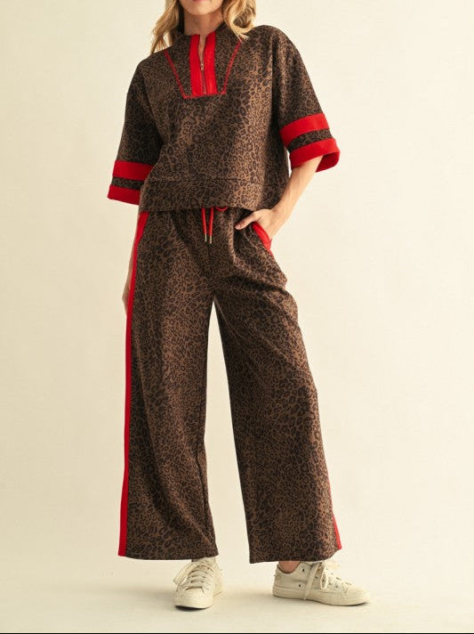 Women's Contrast Detail Faux Suede Leopard Top