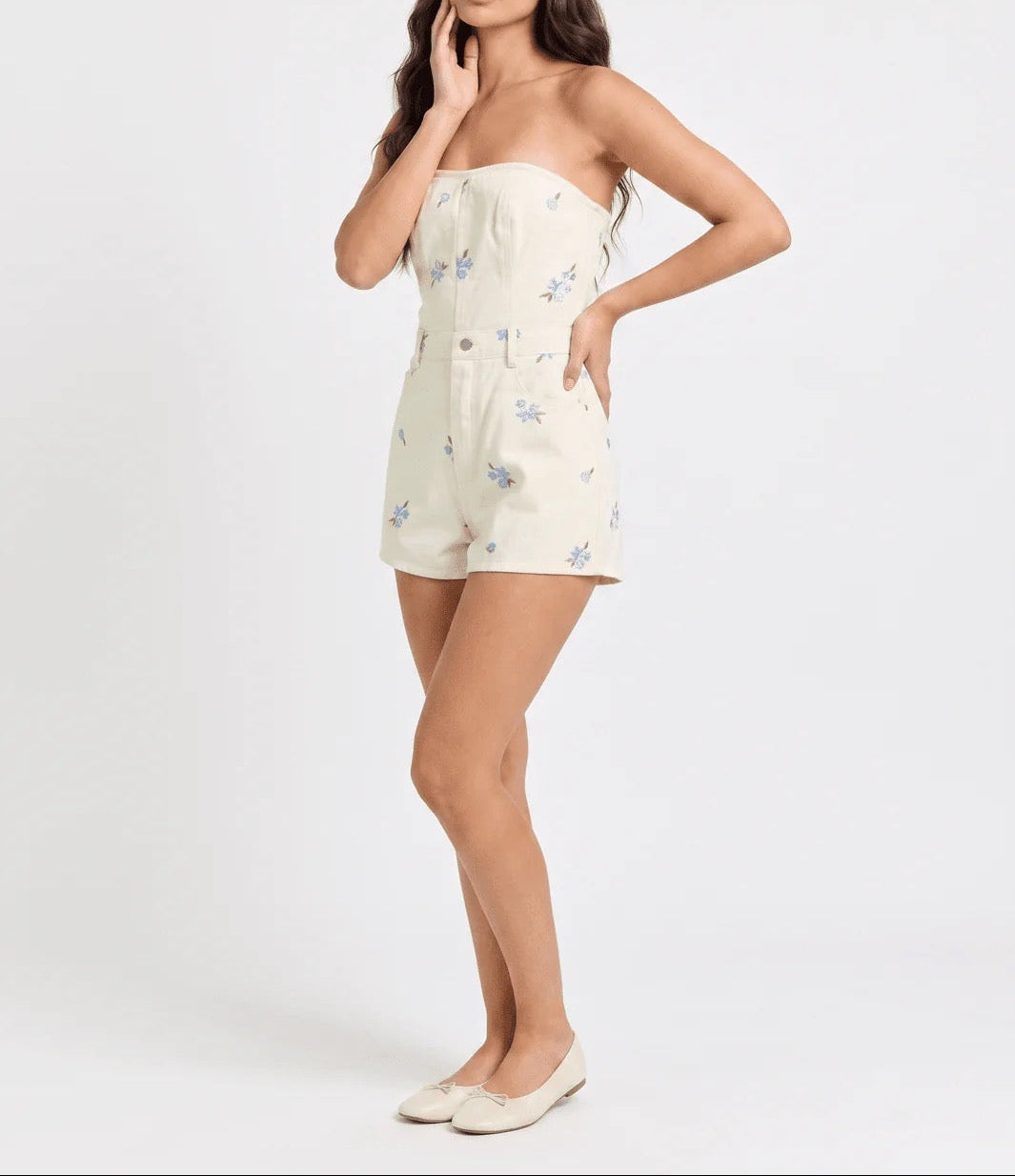 Woman's Sleeveless Smock Stitched Floral Front Pockets Denim Romper